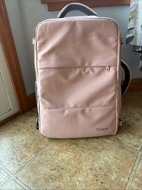 Taygeer Travel Backpack TSA Approved - see notes
